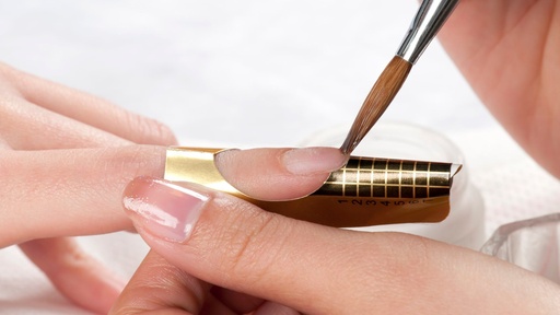 1 nail extension 10euro